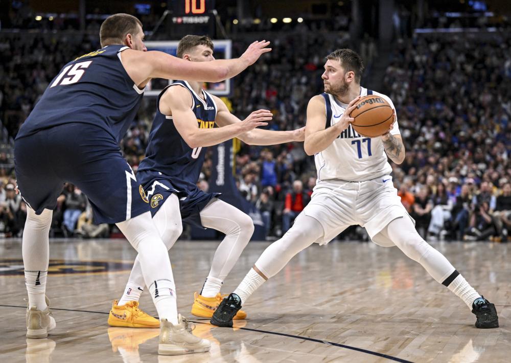 《鸣潮》与《女神异闻录》联动 经典角色涂装实装